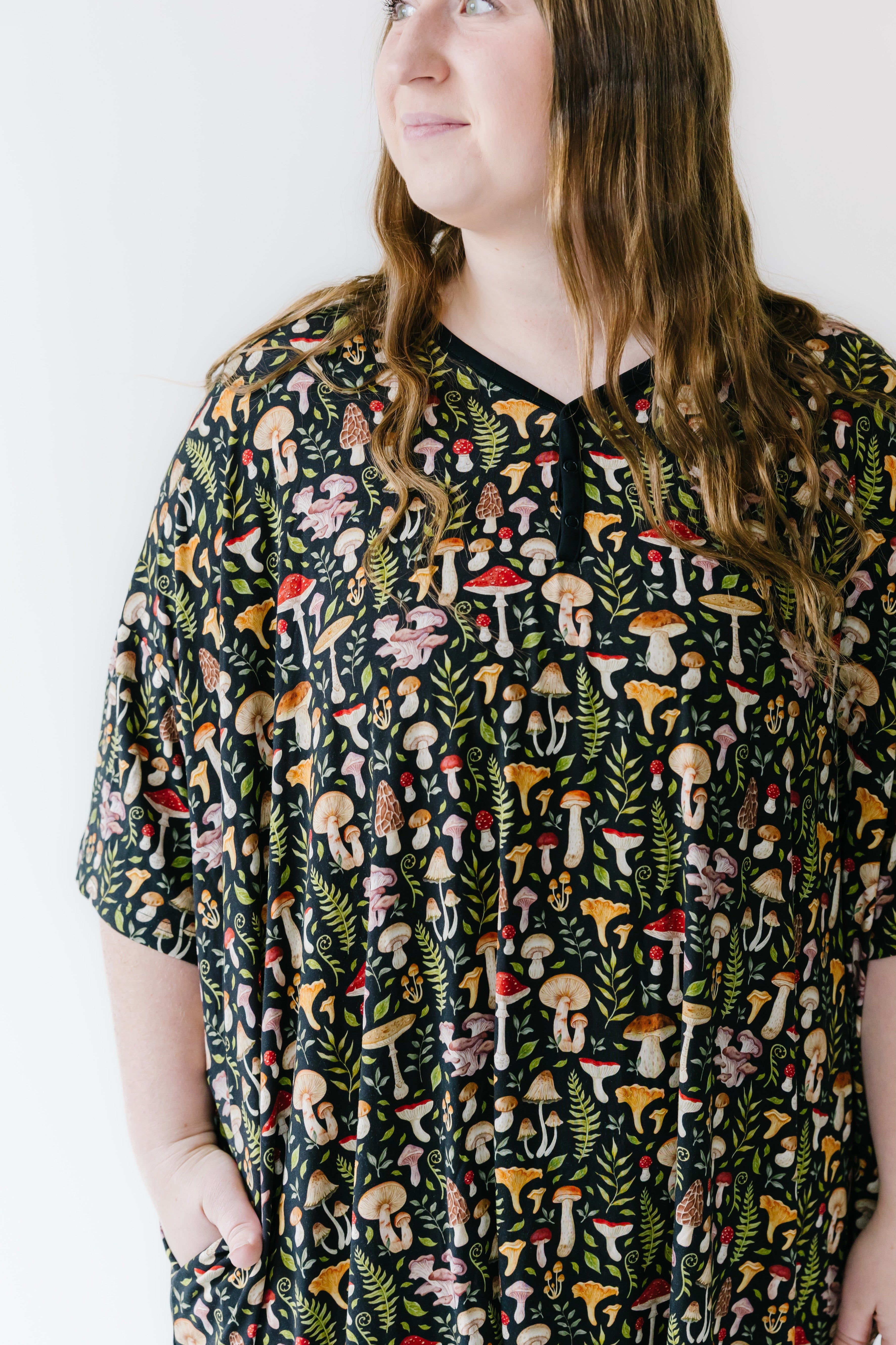 Mystic Mushrooms Women's Muumuu Lounge Tee (ONE SIZE FITS XS - XXL