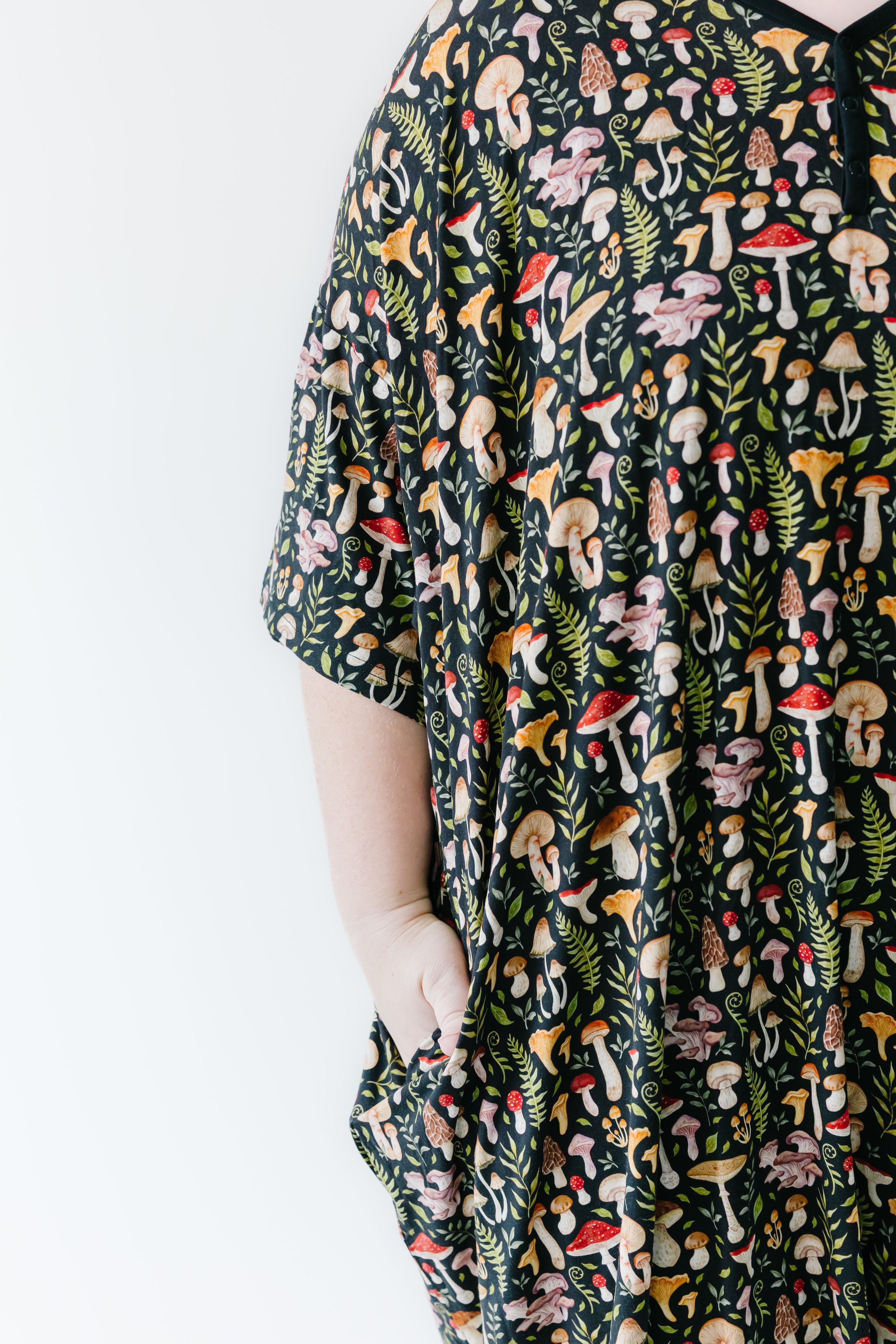 Mystic Mushrooms Women's Muumuu Lounge Tee (ONE SIZE FITS XS - XXL