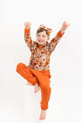Load image into Gallery viewer, Falling For Florals Kids Jogger Set

