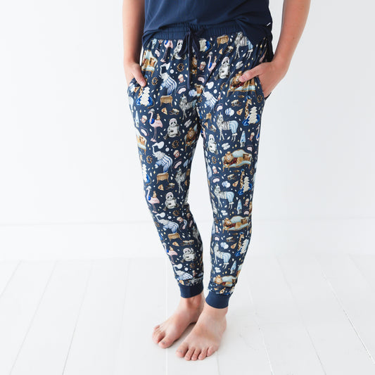 Up Zoo Late Women's Jogger Pants