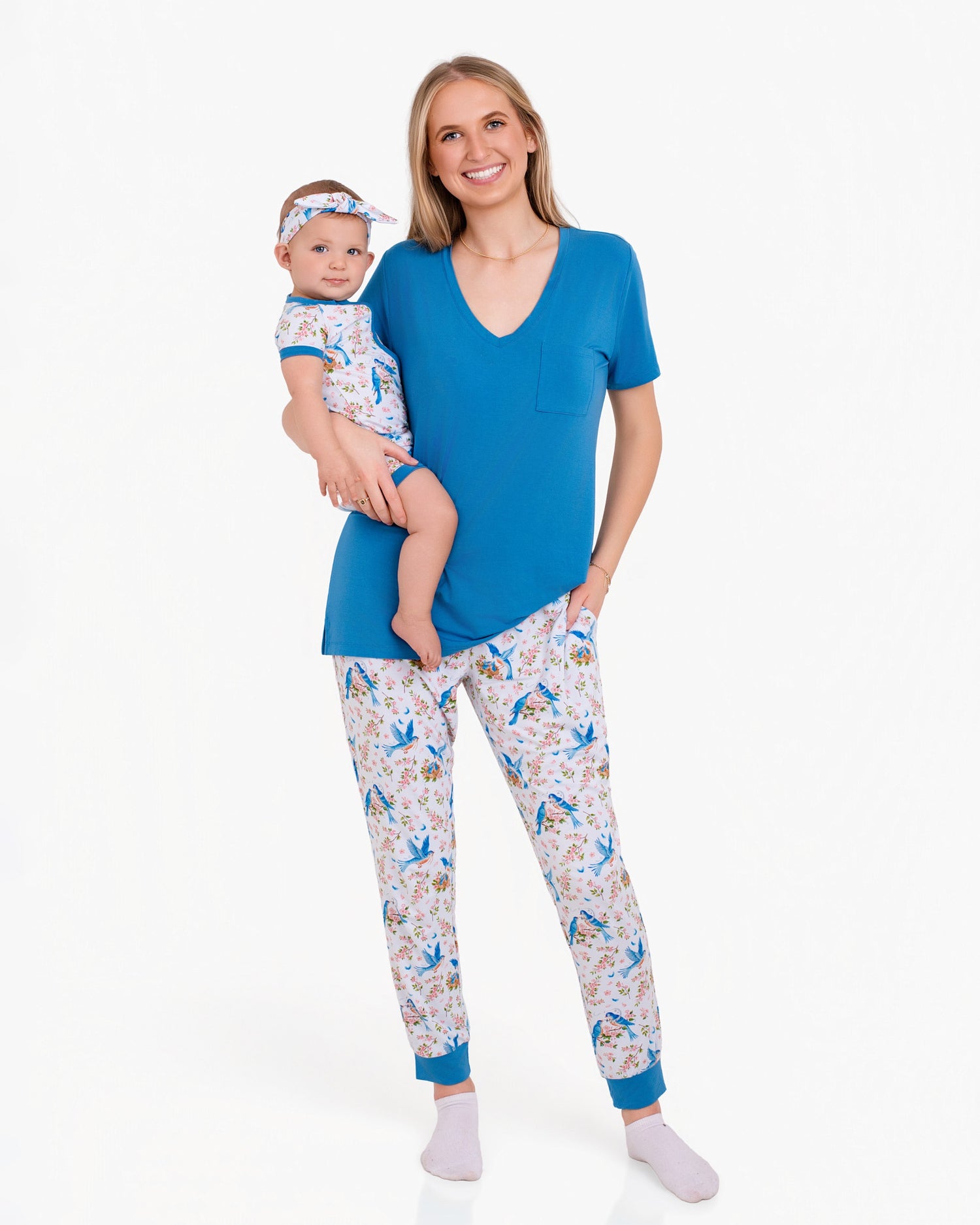 Bluebird Melody Women's Solid Short Sleeve T-shirt