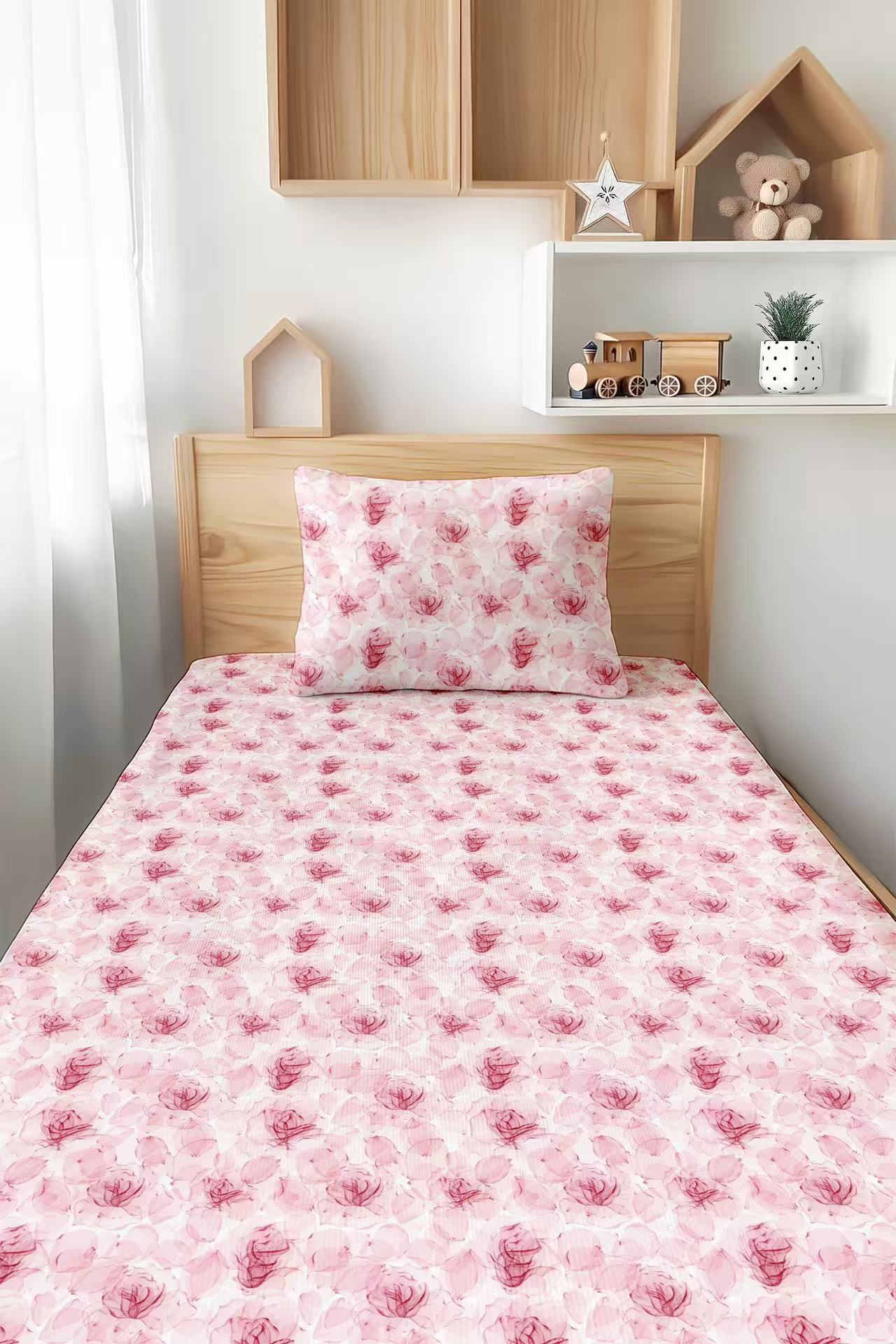 Misty Roses Twin Fitted Sheet and Pillowcase Set