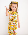 Load image into Gallery viewer, Suns and Roses (Sunflowers) Short Set BDLJ
