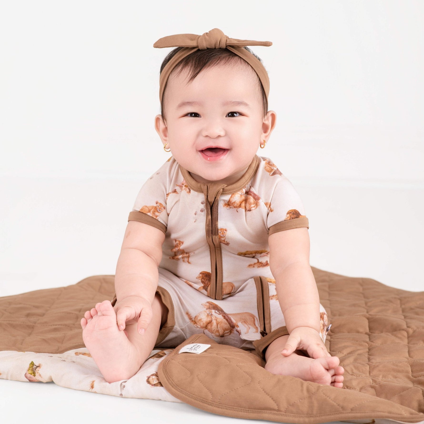 Ari (Lion) TENCEL™ Modal Short Sleeve Romper - Jammie Session