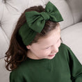 Load image into Gallery viewer, Emerald Bow - Jammie Session
