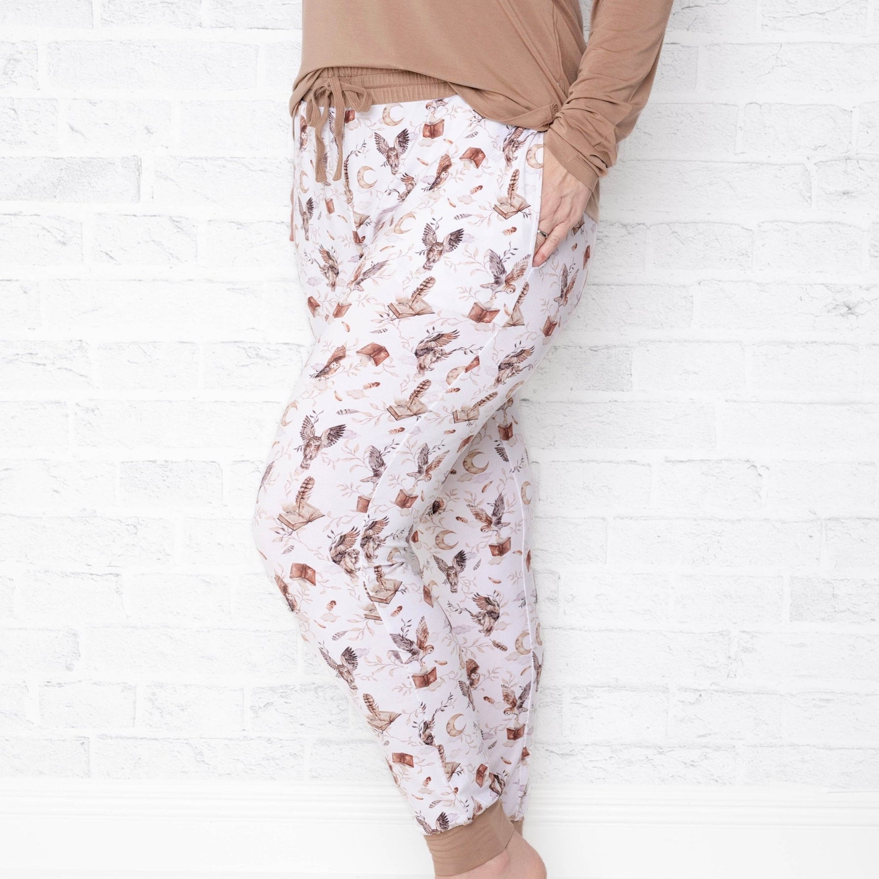 Feathers and Fables（Owl）TENCEL™ Modal Women's Jogger Pants - Jammie Session