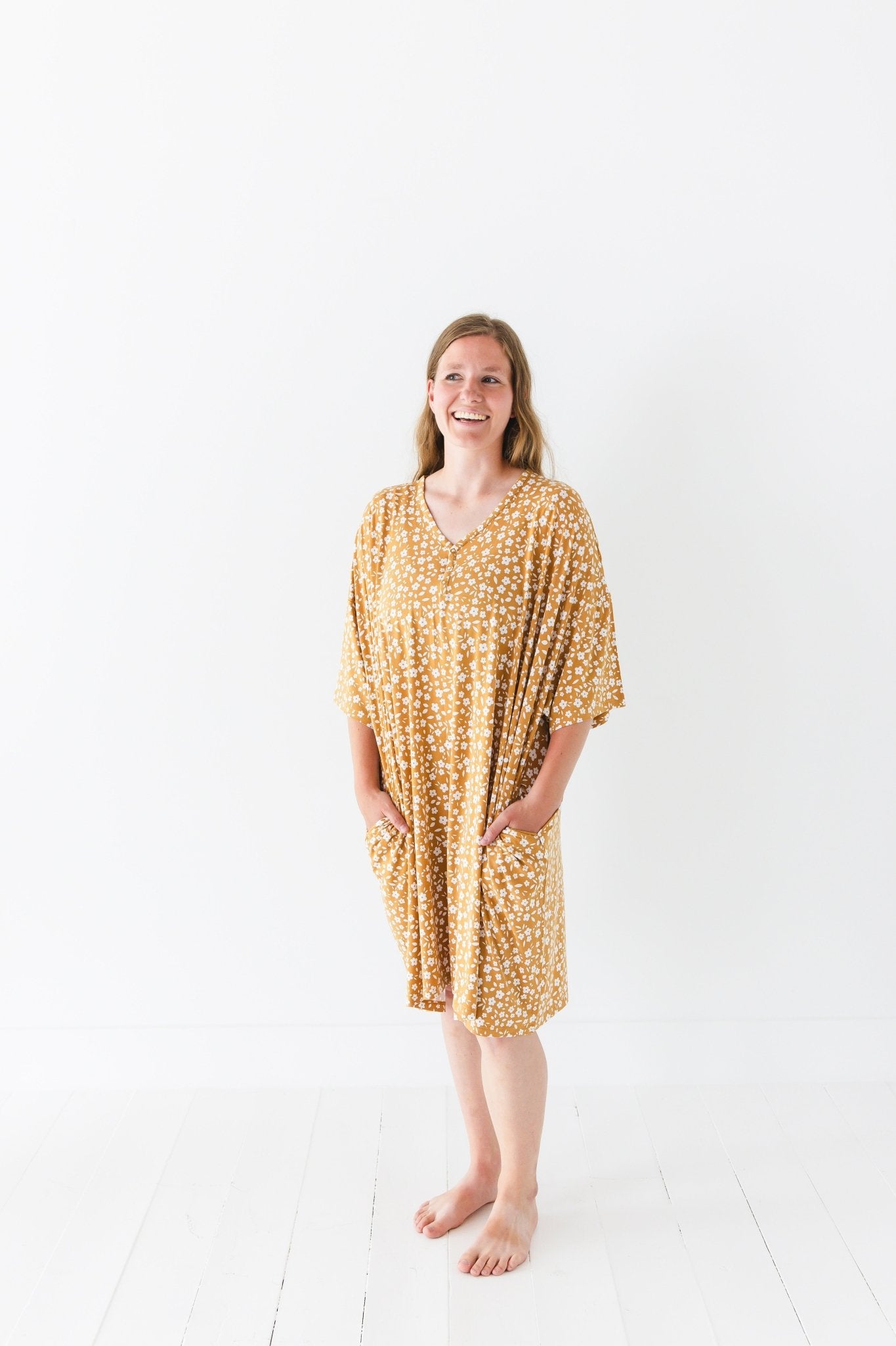 Honey Blooms Women's Muumuu Lounge Tee (ONE SIZE FITS XS - XXL) - Jammie Session