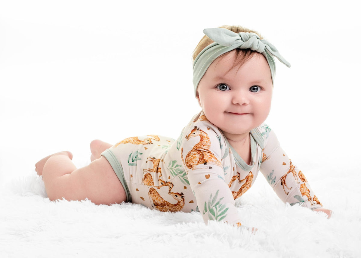 Mother's Love (Giraffe) Bodysuit - Jammie Session