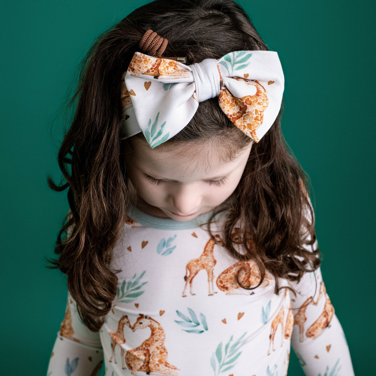 Mother's Love (Giraffe) Bow - Jammie Session
