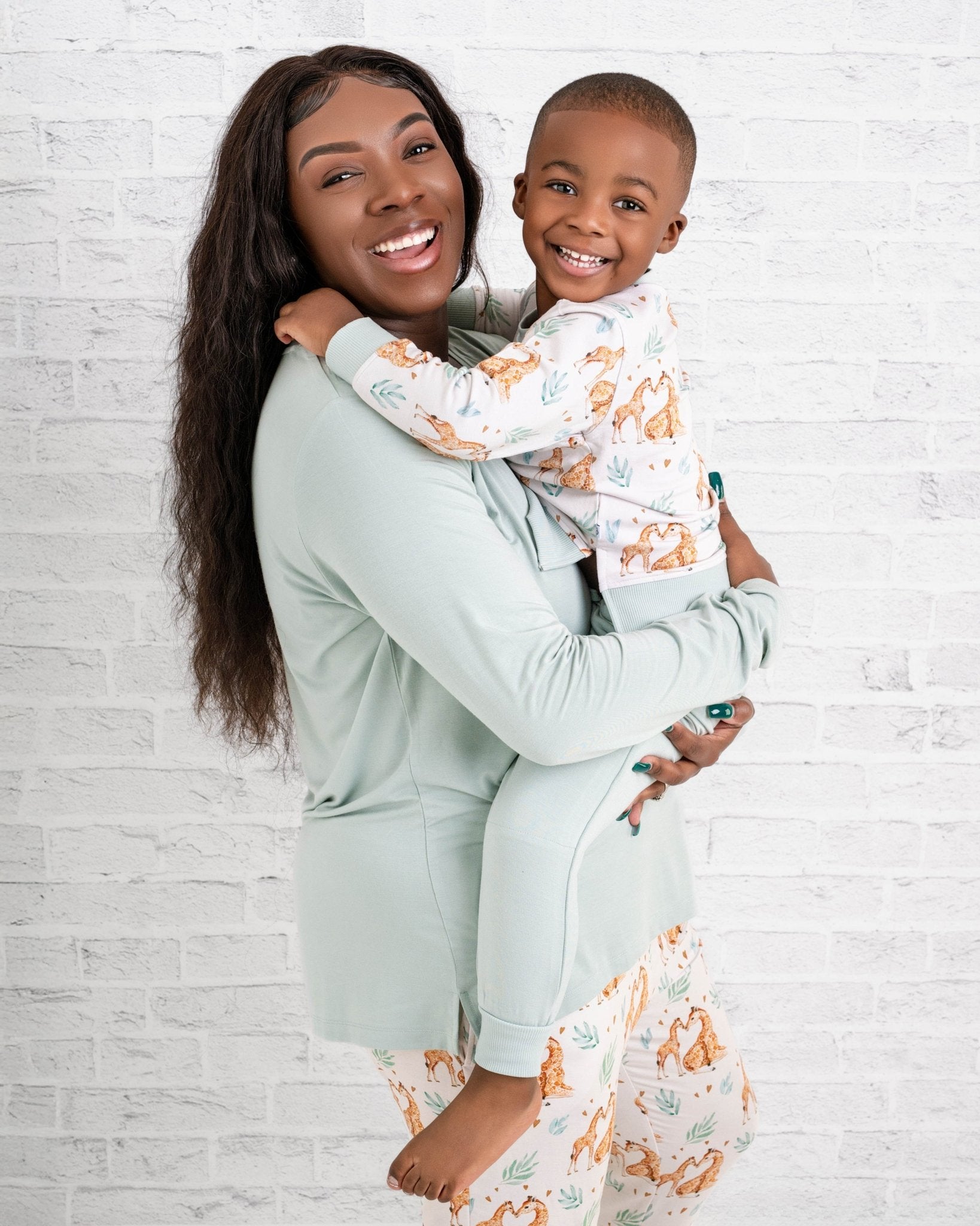 Mother's Love (Giraffe) Kids Jogger Set - Jammie Session