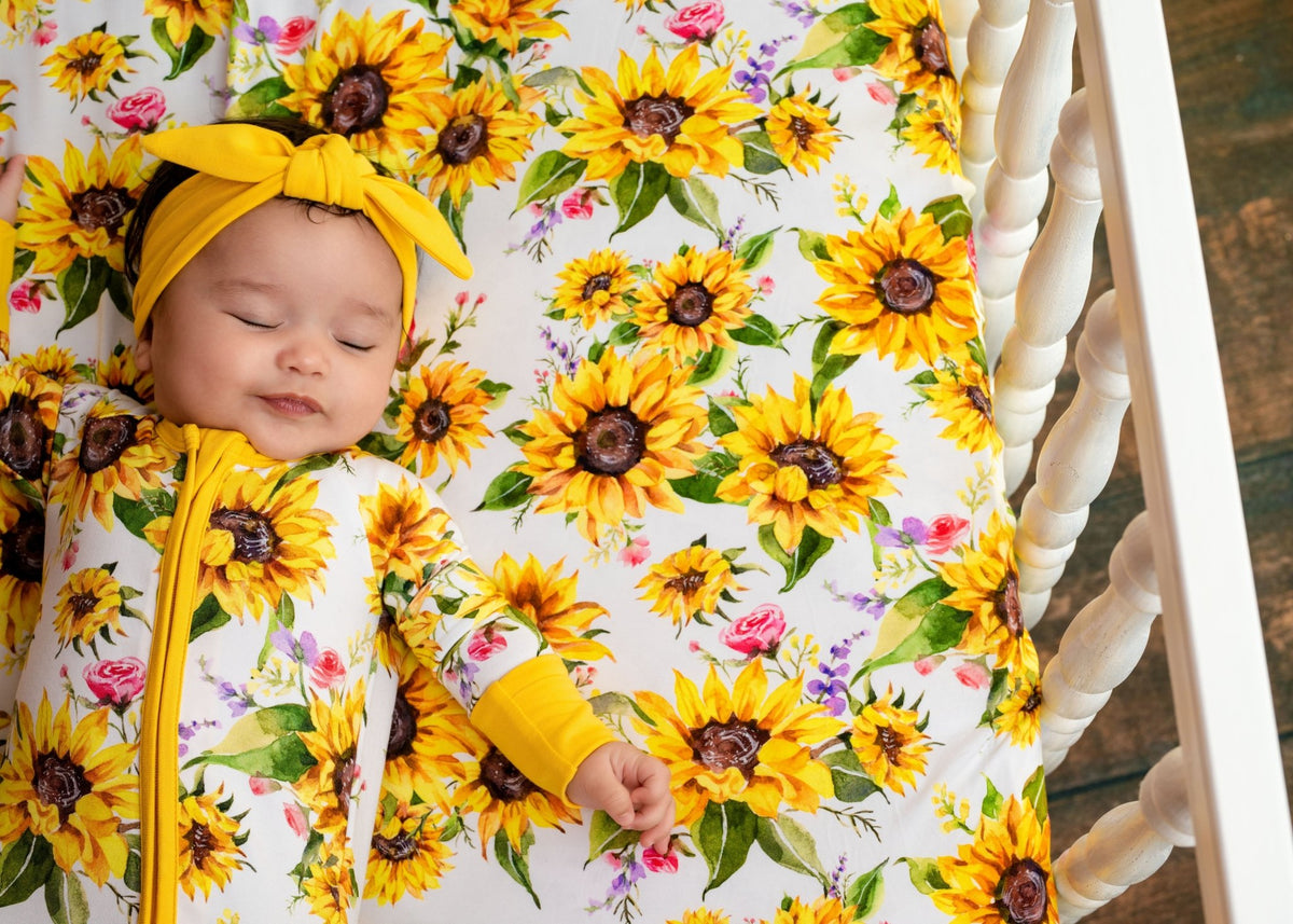 Suns and Roses (Sunflowers) Crib Sheet - Jammie Session