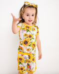Load image into Gallery viewer, Suns and Roses (Sunflowers) Short Set BDLJ - Jammie Session
